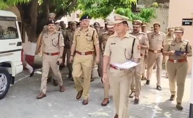 बुलंदशहर: मॉक ड्रिल की तैयारियों का एडीजी भानु भास्कर ने किया निरीक्षण