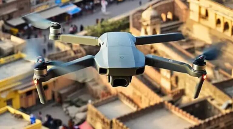 भारत-पाक तनाव के बीच यूपी अलर्ट मोड पर, ड्रोन उड़ाने पर लगी रोक